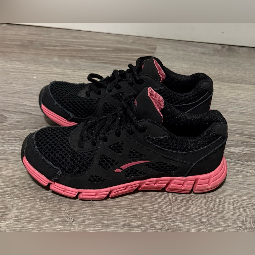 L.A. Gear Girls Running Shoes Black Pink Sneakers Size 1 | Athletic Trainers - Picture 3 of 10